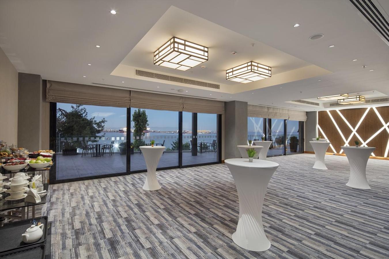 Holiday Inn Istanbul - Tuzla Bay By Ihg Exteriör bild