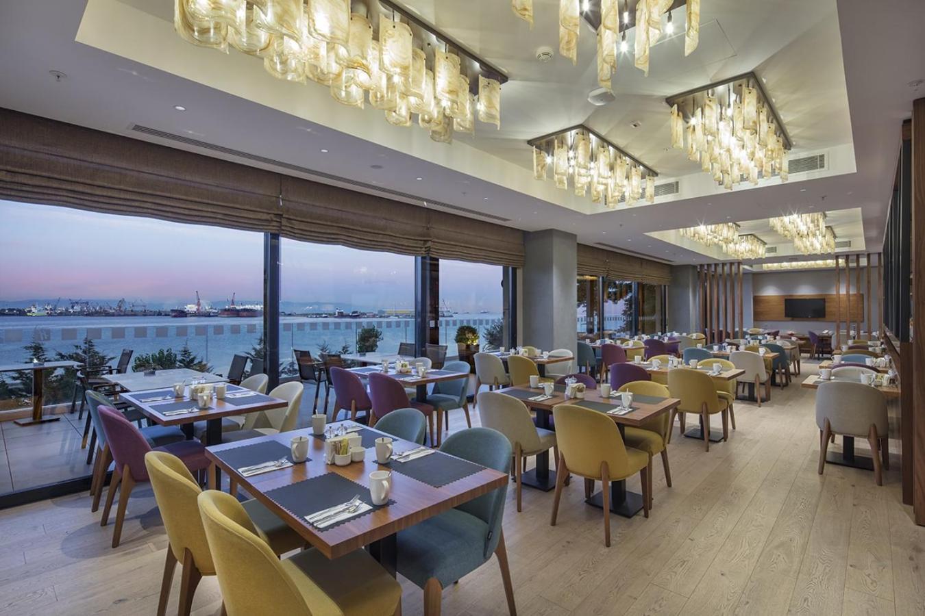 Holiday Inn Istanbul - Tuzla Bay By Ihg Exteriör bild