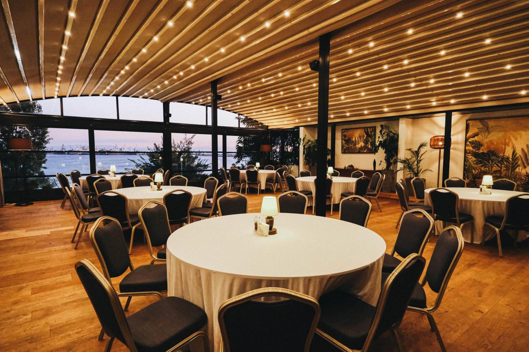 Holiday Inn Istanbul - Tuzla Bay By Ihg Exteriör bild
