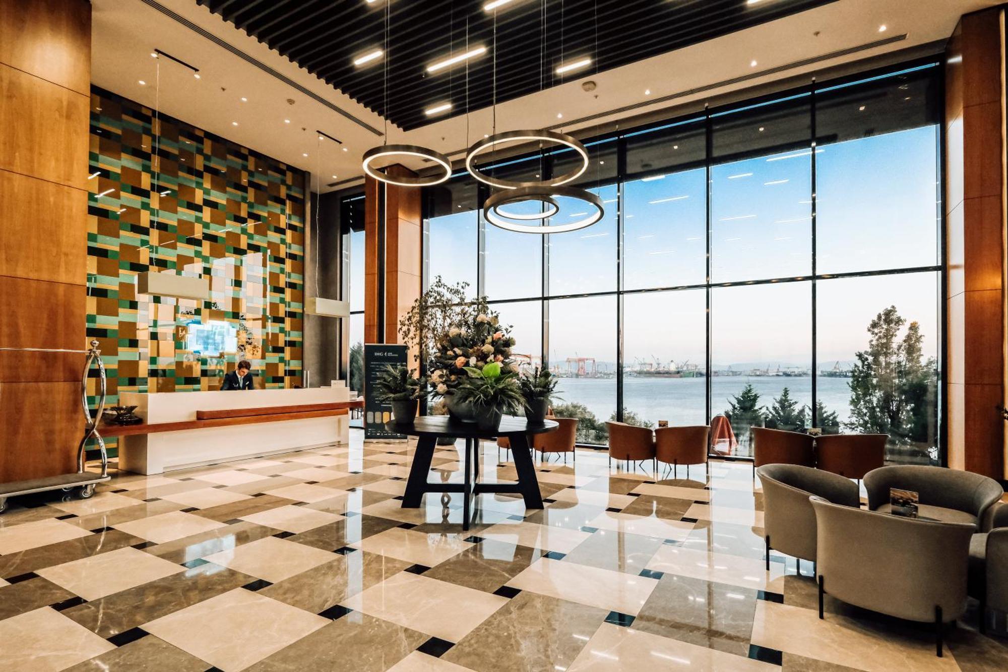 Holiday Inn Istanbul - Tuzla Bay By Ihg Exteriör bild