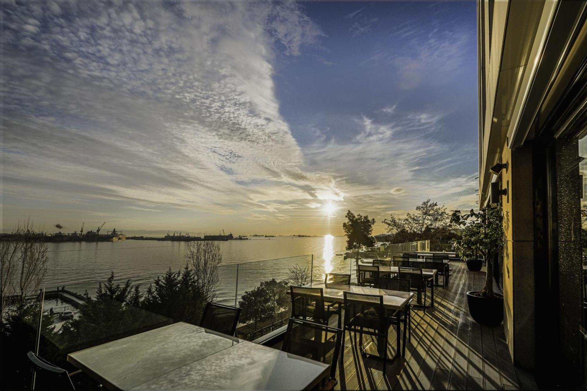Holiday Inn Istanbul - Tuzla Bay By Ihg Exteriör bild